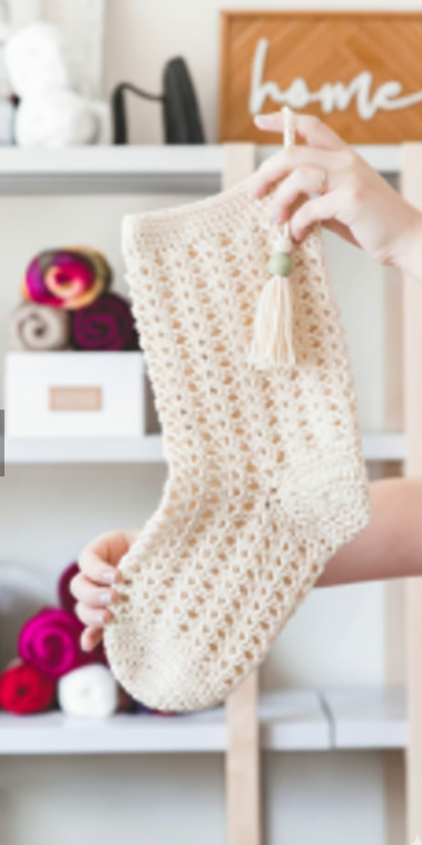 Christmas Stocking + FREE Blanket Pattern (With Videos Guide)